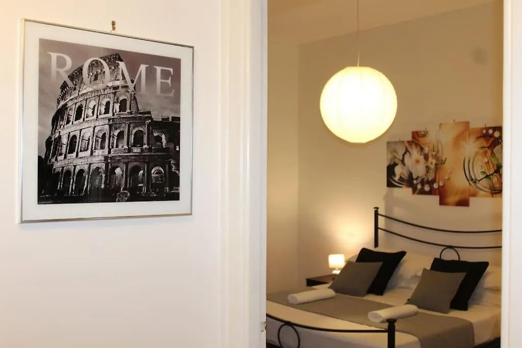 Apartment Appartamento Vicino Alla Metro A 10 Minuti Dal Colosseo Rome